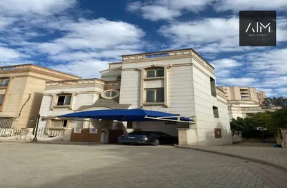 Villa - 5 Bedrooms - 3 Bathrooms for sale in Tabarak - Zahraa El Maadi - Hay El Maadi - Cairo