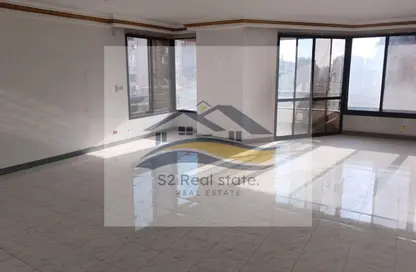 Apartment - 3 Bedrooms - 2 Bathrooms for sale in 8th Zone - Nasr City - Cairo