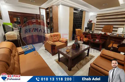 Office Space - Studio - 1 Bathroom for sale in Eltayar Ahmed Abo Al Sooud St. - Bolkly - Hay Sharq - Alexandria