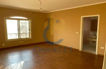 Apartment - 5 Bedrooms - 3 Bathrooms for sale in Grand City - Zahraa El Maadi - Hay El Maadi - Cairo