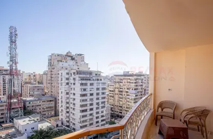 Apartment - 4 Bedrooms - 3 Bathrooms for sale in Abo Qir St. - Glim - Hay Sharq - Alexandria