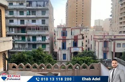 Apartment - 3 Bedrooms - 2 Bathrooms for sale in Winget st. - Bolkly - Hay Sharq - Alexandria