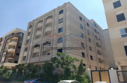 Apartment - 3 Bedrooms - 1 Bathroom for sale in 2nd District West - Shorouk City - Cairo