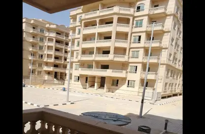 Apartment - 2 Bedrooms - 2 Bathrooms for sale in Lotus Compound - 5th Settlement Compounds - The 5th Settlement - New Cairo City - Cairo