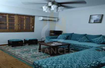 Apartment - 3 Bedrooms - 2 Bathrooms for sale in taksim Shamal Sinaa 2 St. - Zahraa El Maadi - Hay El Maadi - Cairo