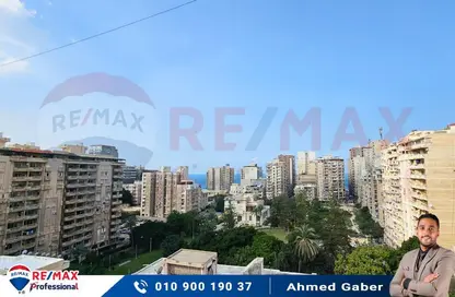 Apartment - 3 Bedrooms - 3 Bathrooms for sale in Abdel Salam Aref St. - Glim - Hay Sharq - Alexandria