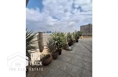 Apartment - 4 Bedrooms - 3 Bathrooms for sale in Al Gabalaya St. - Zamalek - Cairo