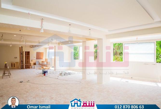 Apartment - 4 Bedrooms - 3 Bathrooms for sale in Kafr Abdo - Roushdy - Hay Sharq - Alexandria