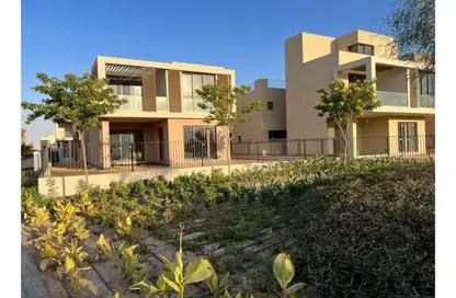 Townhouse - 3 Bedrooms - 2 Bathrooms for sale in Sodic East - 6th District - New Heliopolis - Cairo