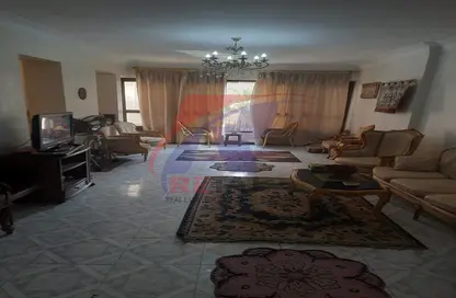 Apartment - 3 Bedrooms - 2 Bathrooms for rent in Gamal Al Din Dewidar St. - 8th Zone - Nasr City - Cairo