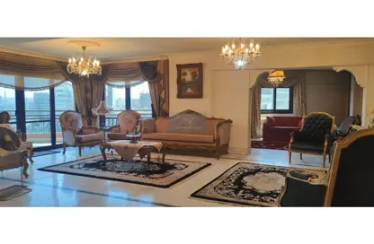 Apartment - 3 Bedrooms - 3 Bathrooms for sale in Al Kholafaa St. - El Ismailia Square - Heliopolis - Masr El Gedida - Cairo