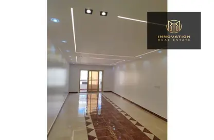 Apartment - 3 Bedrooms - 1 Bathroom for sale in Gate 2 - Khafre - Hadayek El Ahram - Giza