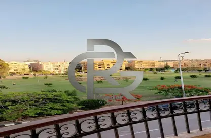 Apartment - 3 Bedrooms - 2 Bathrooms for sale in Doctor Ali Mosharafa St. - Al Narges 6 - Al Narges - New Cairo City - Cairo