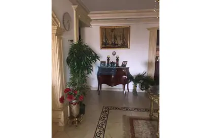 Apartment - 3 Bedrooms - 2 Bathrooms for sale in Ahmed Al Zomor St. - 9th Zone - Nasr City - Cairo