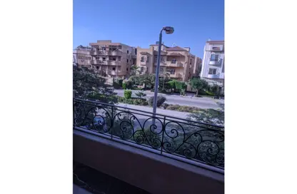 Apartment - 3 Bedrooms - 3 Bathrooms for rent in Area B - Ganoob El Acadimia - New Cairo City - Cairo