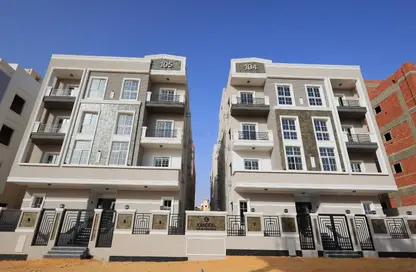 Apartment - 3 Bedrooms - 2 Bathrooms for sale in New Narges - New Cairo City - Cairo