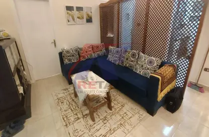 Apartment - 3 Bedrooms - 1 Bathroom for rent in Tamim Ibn Al Moez St. - 1st Zone - Nasr City - Cairo