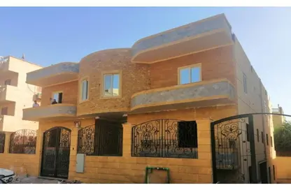 Roof - 2 Bedrooms - 2 Bathrooms for sale in Omar Ibn Abdel Aziz St. - 6th District - Obour City - Qalyubia