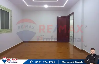 Apartment - 3 Bedrooms - 2 Bathrooms for sale in Iskandar Ibrahim St. - Miami - Hay Awal El Montazah - Alexandria