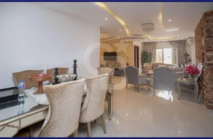 Apartment - 3 Bedrooms - 1 Bathroom for sale in Al Ekbal St. - Laurent - Hay Sharq - Alexandria