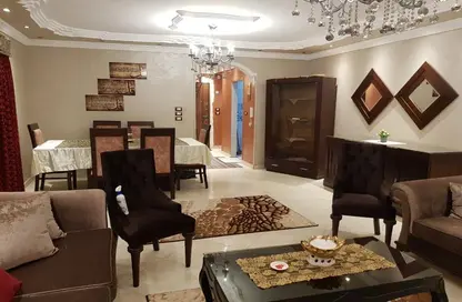 Apartment - 3 Bedrooms - 2 Bathrooms for rent in Thirteenth Sector - Zahraa El Maadi - Hay El Maadi - Cairo