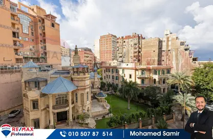 Apartment - 3 Bedrooms - 3 Bathrooms for rent in Kasr Al Safa St. - Zezenia - Hay Sharq - Alexandria