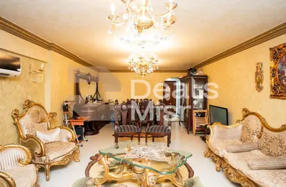 Apartment - 3 Bedrooms - 3 Bathrooms for sale in Zaki Ragab St. - Smouha - Hay Sharq - Alexandria