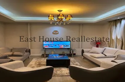 Apartment - 2 Bedrooms - 1 Bathroom for rent in El Rehab Extension - Al Rehab - New Cairo City - Cairo