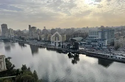 Apartment - 2 Bedrooms - 2 Bathrooms for rent in Al Gabalaya St. - Zamalek - Cairo