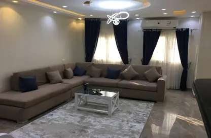 Apartment - 3 Bedrooms - 2 Bathrooms for rent in 9th District - Sheikh Zayed City - Giza