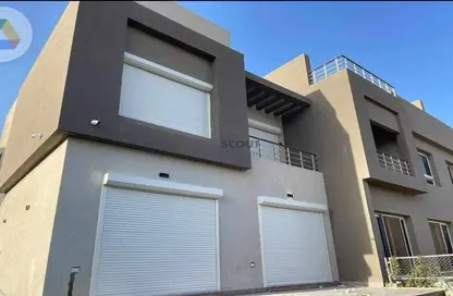 Townhouse - 5 Bedrooms - 5 Bathrooms for sale in Etapa - Sheikh Zayed Compounds - Sheikh Zayed City - Giza