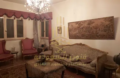 Apartment - 5 Bedrooms - 2 Bathrooms for sale in Jeddah St. - Mohandessin - Giza