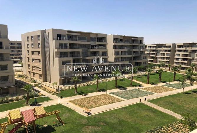 Apartment - 2 Bedrooms - 3 Bathrooms for sale in Capital Gardens   Palm Hills - Mostakbal City Compounds - Mostakbal City - Future City - Cairo