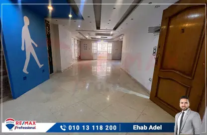 Apartment - 3 Bedrooms - 2 Bathrooms for sale in Al Fath St. - Janaklees - Hay Sharq - Alexandria