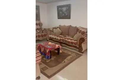 Apartment - 3 Bedrooms - 3 Bathrooms for rent in Masaken Zahraa Nasr City St. - Zahraa Madinat Nasr - Nasr City - Cairo