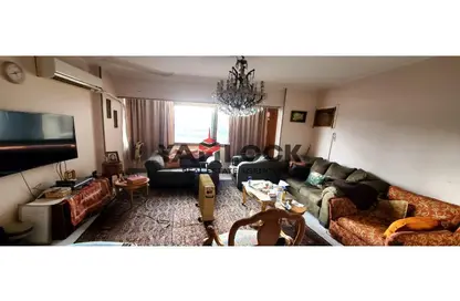 Apartment - 3 Bedrooms - 2 Bathrooms for sale in Al Tayaran St. - Al Sharekat - Nasr City - Cairo