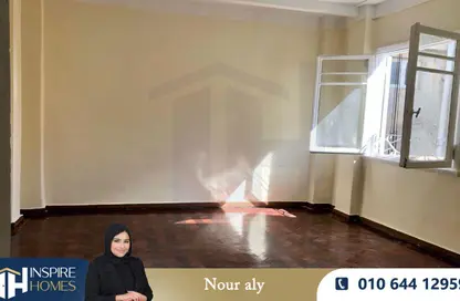 Apartment - 3 Bedrooms - 1 Bathroom for rent in El Shatby - Hay Wasat - Alexandria