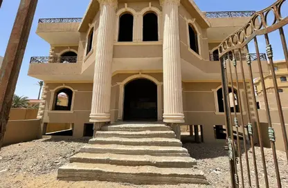 Villa - 3 Bedrooms - 2 Bathrooms for sale in El Motamayez District - Badr City - Cairo