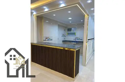 Apartment - 3 Bedrooms - 2 Bathrooms for sale in Gesr Al Suez St. - El Nozha El Gadida - El Nozha - Cairo