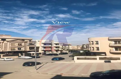 Apartment - 3 Bedrooms - 2 Bathrooms for sale in Al Gezira St. - South Investors Area - New Cairo City - Cairo