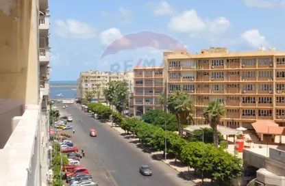 Apartment - 5 Bedrooms - 1 Bathroom for sale in Azarita - Hay Wasat - Alexandria