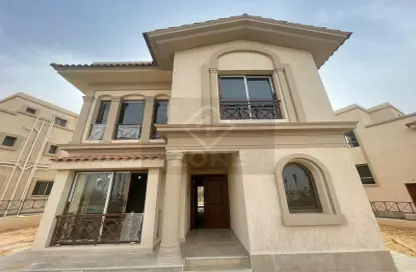 Villa - 4 Bedrooms - 5 Bathrooms for sale in Madinaty - Cairo