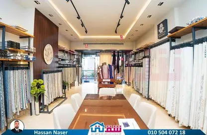 Shop - Studio - 1 Bathroom for sale in Zezenia - Hay Sharq - Alexandria