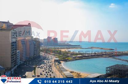 Apartment - 5 Bedrooms - 5 Bathrooms for sale in Al Geish Road - Laurent - Hay Sharq - Alexandria