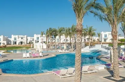 Chalet - 2 Bedrooms - 2 Bathrooms for sale in Mountain View - Ras Al Hekma - North Coast