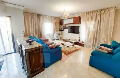 Apartment - 3 Bedrooms - 2 Bathrooms for sale in Musab Bin Omair St. - Area E - Ganoob El Acadimia - New Cairo City - Cairo