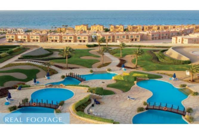 Chalet - 3 Bedrooms - 2 Bathrooms for sale in La Vista Topaz - La Vista - Al Ain Al Sokhna - Suez