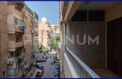 Apartment - 3 Bedrooms - 2 Bathrooms for sale in Shaarawy St. - Laurent - Hay Sharq - Alexandria