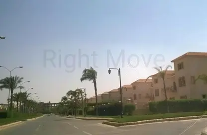 Twin House - 3 Bedrooms - 4 Bathrooms for sale in Greens - 6th District - Sheikh Zayed City - Giza