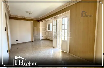 Apartment - 3 Bedrooms - 1 Bathroom for sale in Iskandar Ibrahim St. - Miami - Hay Awal El Montazah - Alexandria